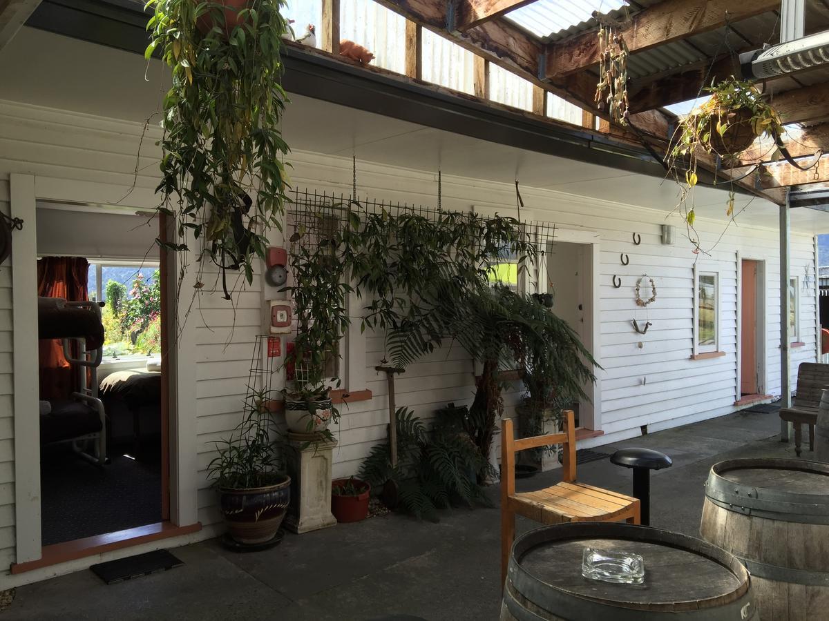 Kokatahi Valley Country Inn Lower Kokatahi 外观 照片